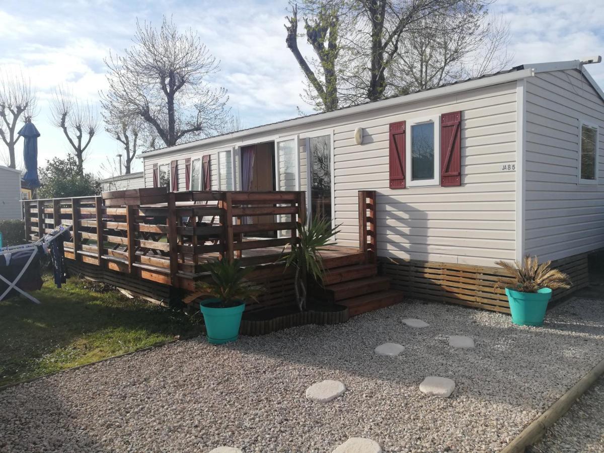 Grand Mobil Home 3Chbr 2Sdb Camping La Carabasse Vias Eksteriør bilde