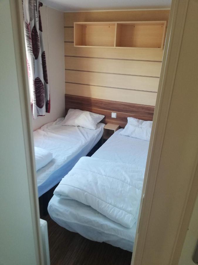 Grand Mobil Home 3Chbr 2Sdb Camping La Carabasse Vias Eksteriør bilde